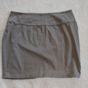 Cute beige mini skirt, 4,$5 items for $10 😍